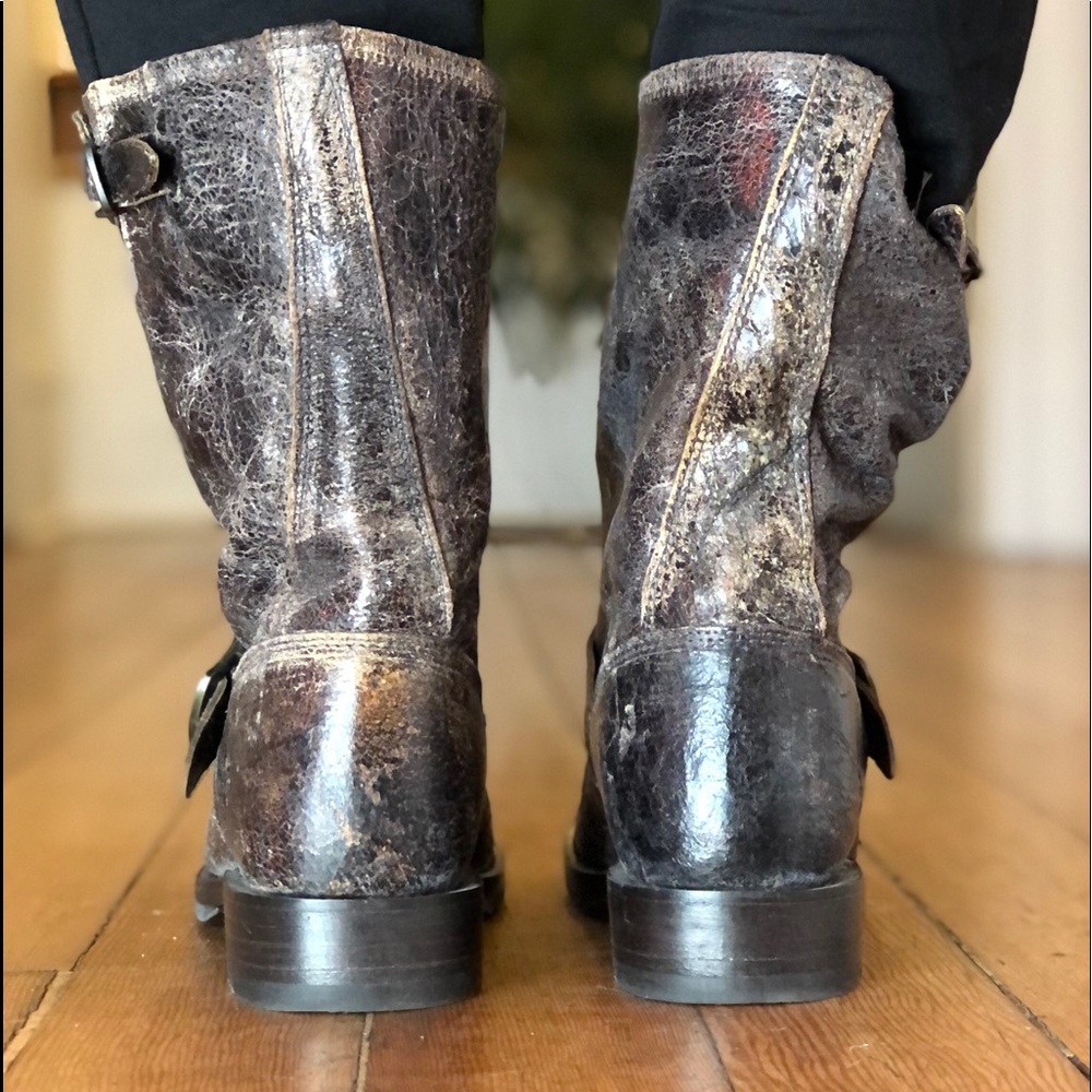 💕Frye Distressed Leather booties 💕 - Picture 5 of 12